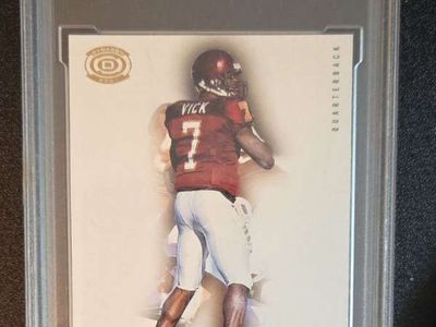 Michael Vick Football Card Lot - 2001 Rookie MINT Graded 10 & Topps Chrome