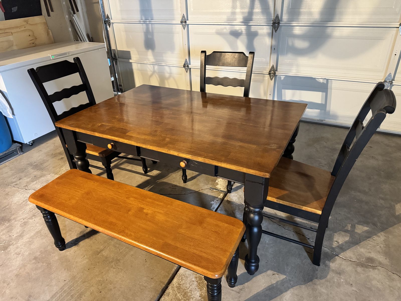 Farmhouse Style Dining Set - 3 Chairs, Bench & Table (54" x 36")