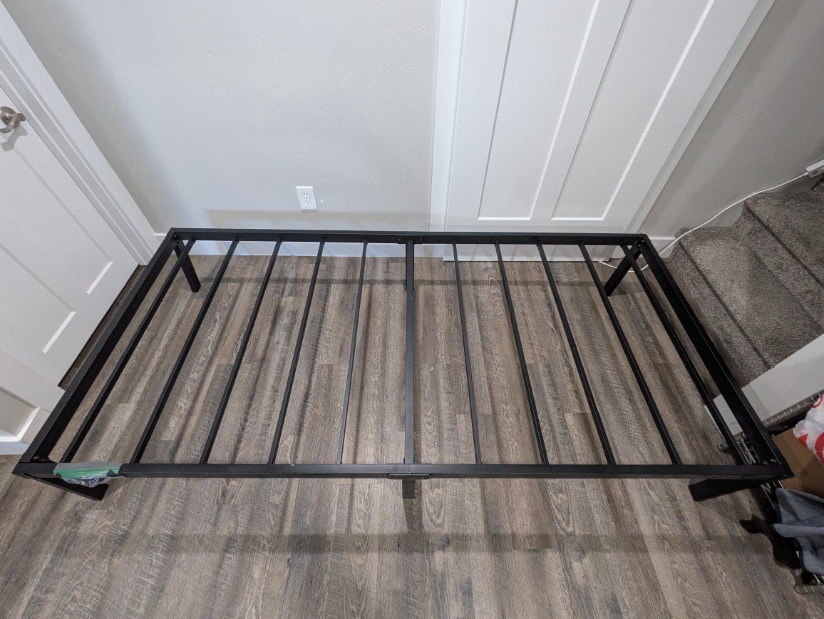 Black Metal Platform Bed Frame with Slats