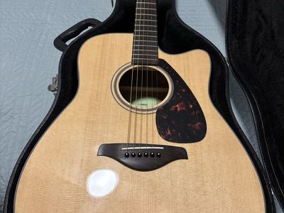 Yamaha acoustic electric guitar