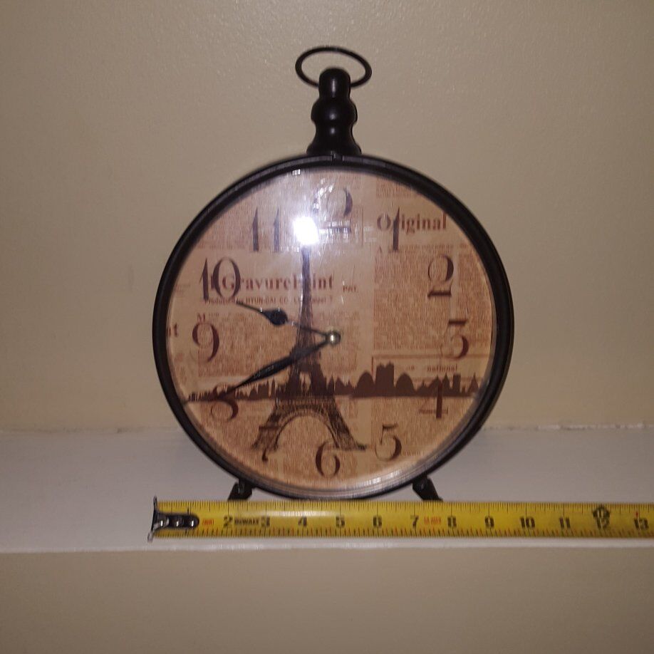 Vintage Eiffel Tower Clock