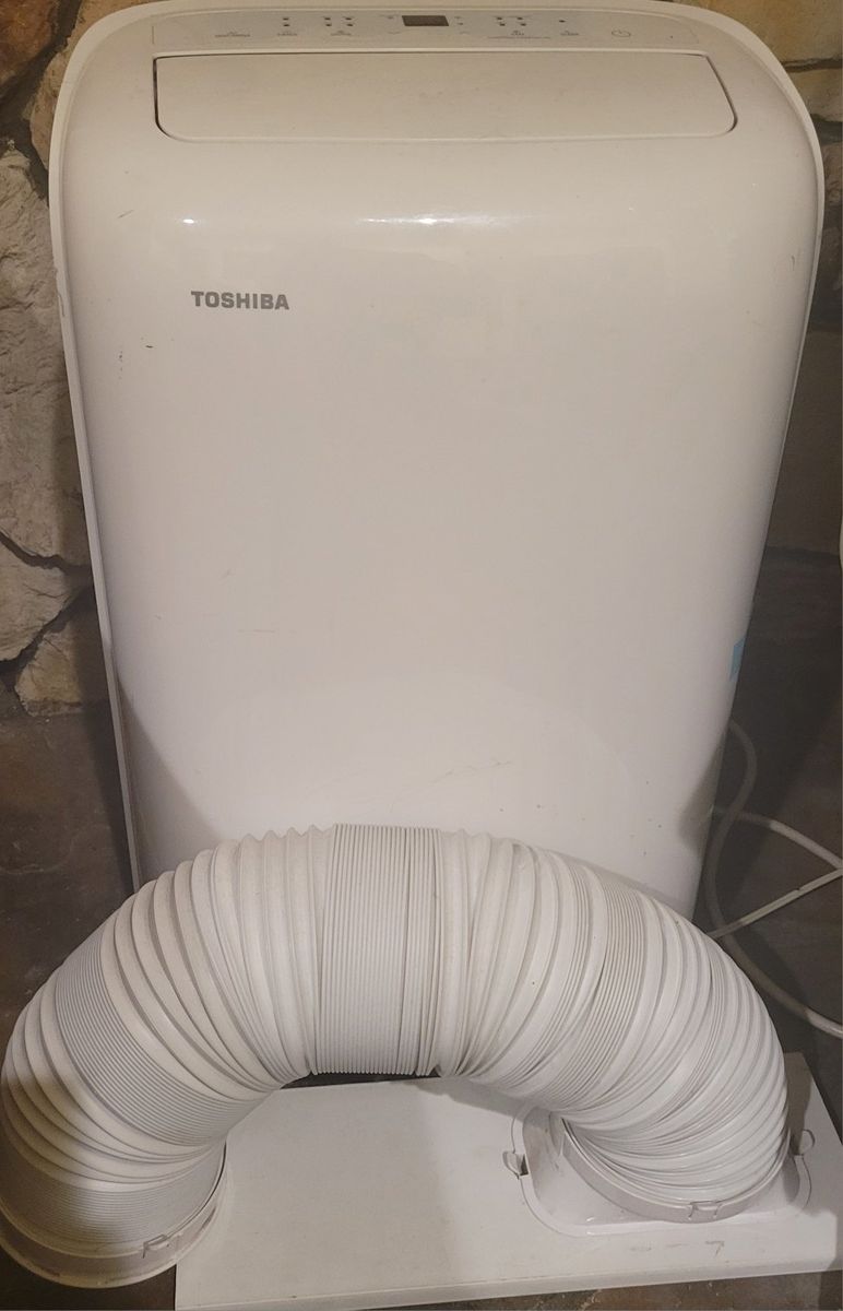 Toshiba 8,000 BTU air conditioner (150/OBO)