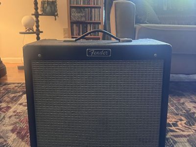 Fender Blues Junior 15W Tube Guitar Combo Amplifier - Black