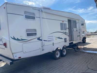 2003 Forest River Wildcat 27RL – Well-Maintained 29ft 5th Wheel with Large Slide-Out