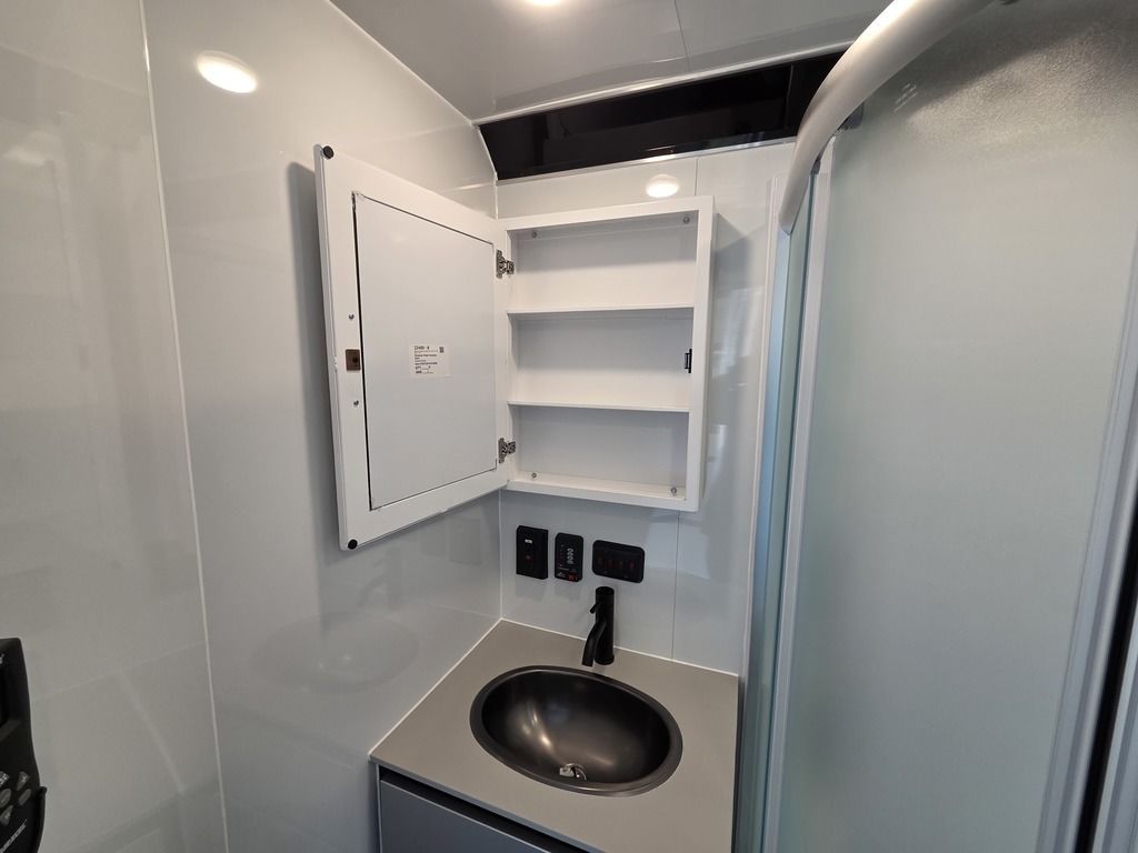 Main image 49