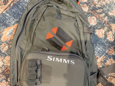 Simms Freestone Sling Backpack — Olive/Orange
