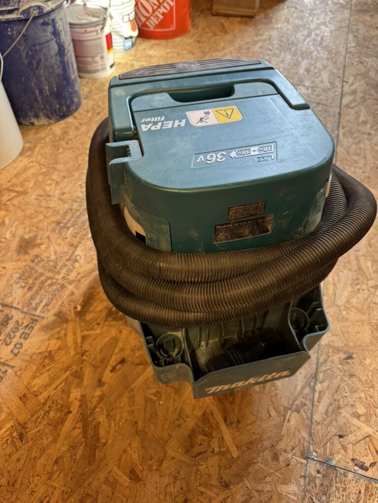 Makita 36v HEPA vacuum