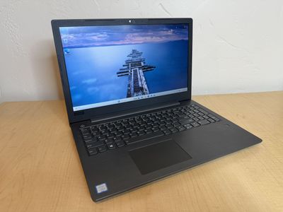 Lenovo 81AX Laptop with core i5 CPU and Windows 11