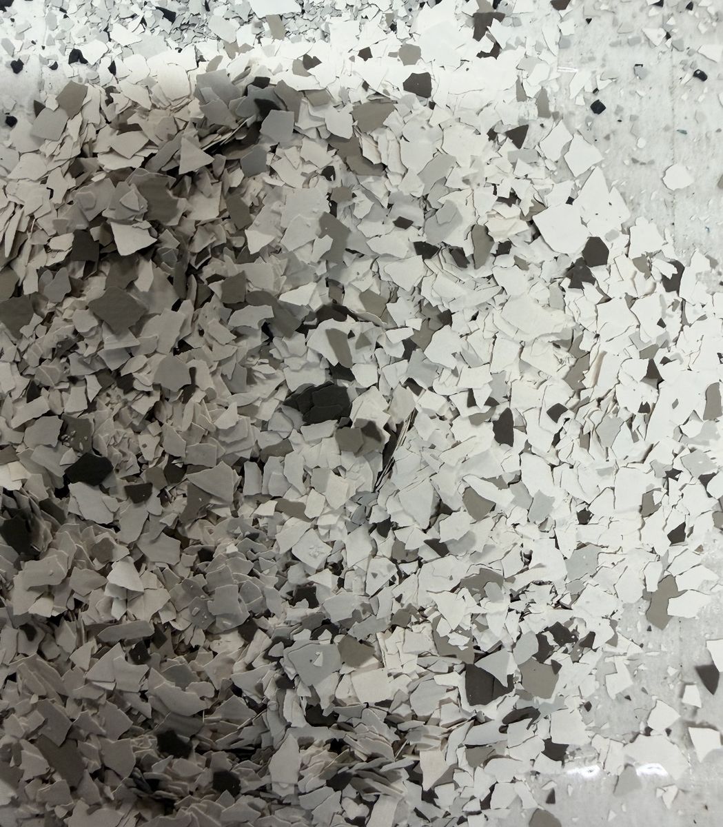 Epoxy flake
