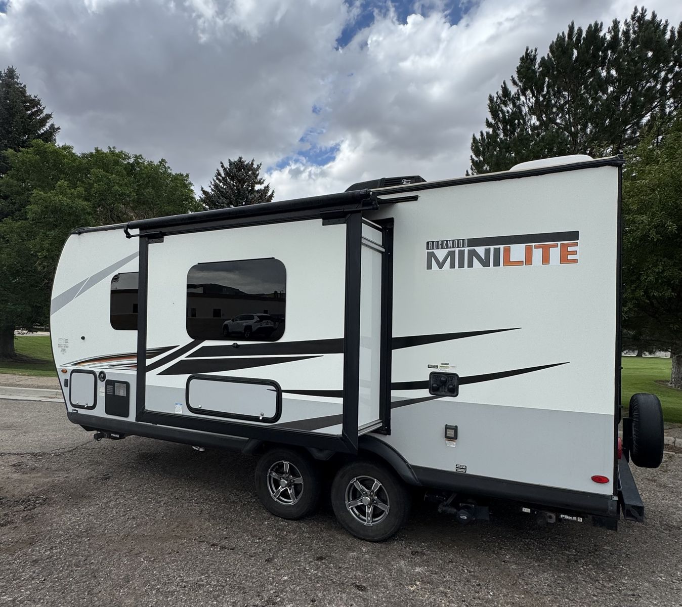 2021 RLT2109SW Forest River Rockwood mini lite