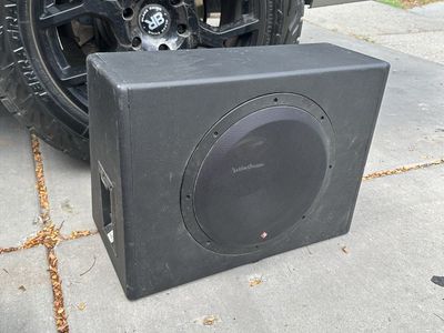 Rockford Fosgate Loaded Powered Subwoofer Enclosure Used Car Audio