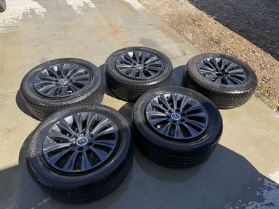2020-2023 Lexus GX 460 Luxury Wheels and Tires