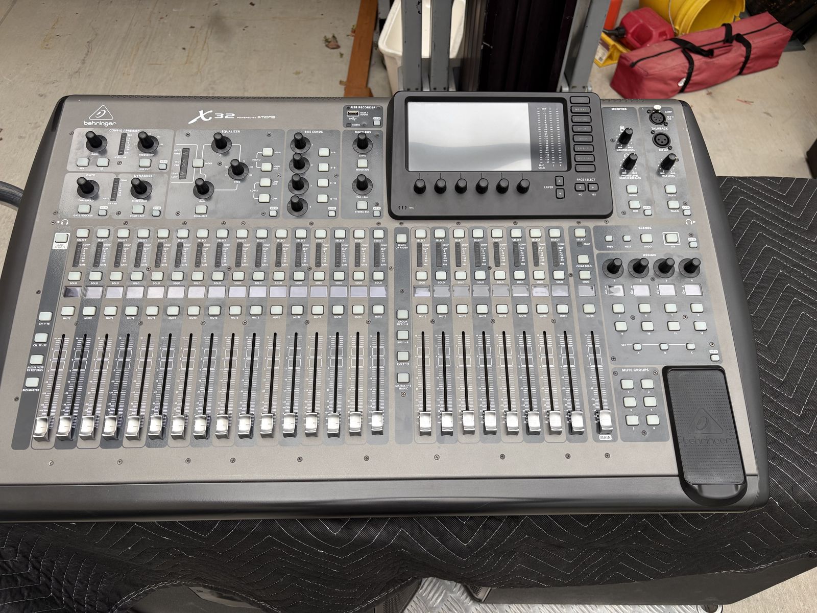 Behringer X32 Digital Mixer + Cover & Manual (Local I/O Only)