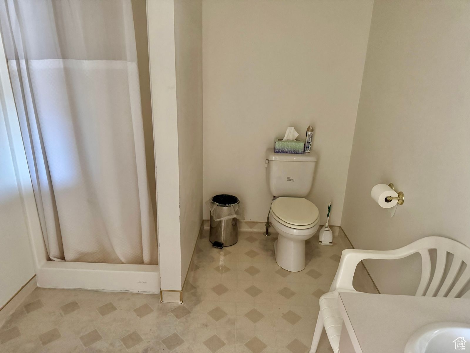 Main image 32