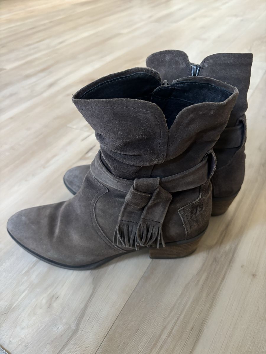 Brown Suede Ankle Boots Women's Size 11 Fringed Slouchy Booties