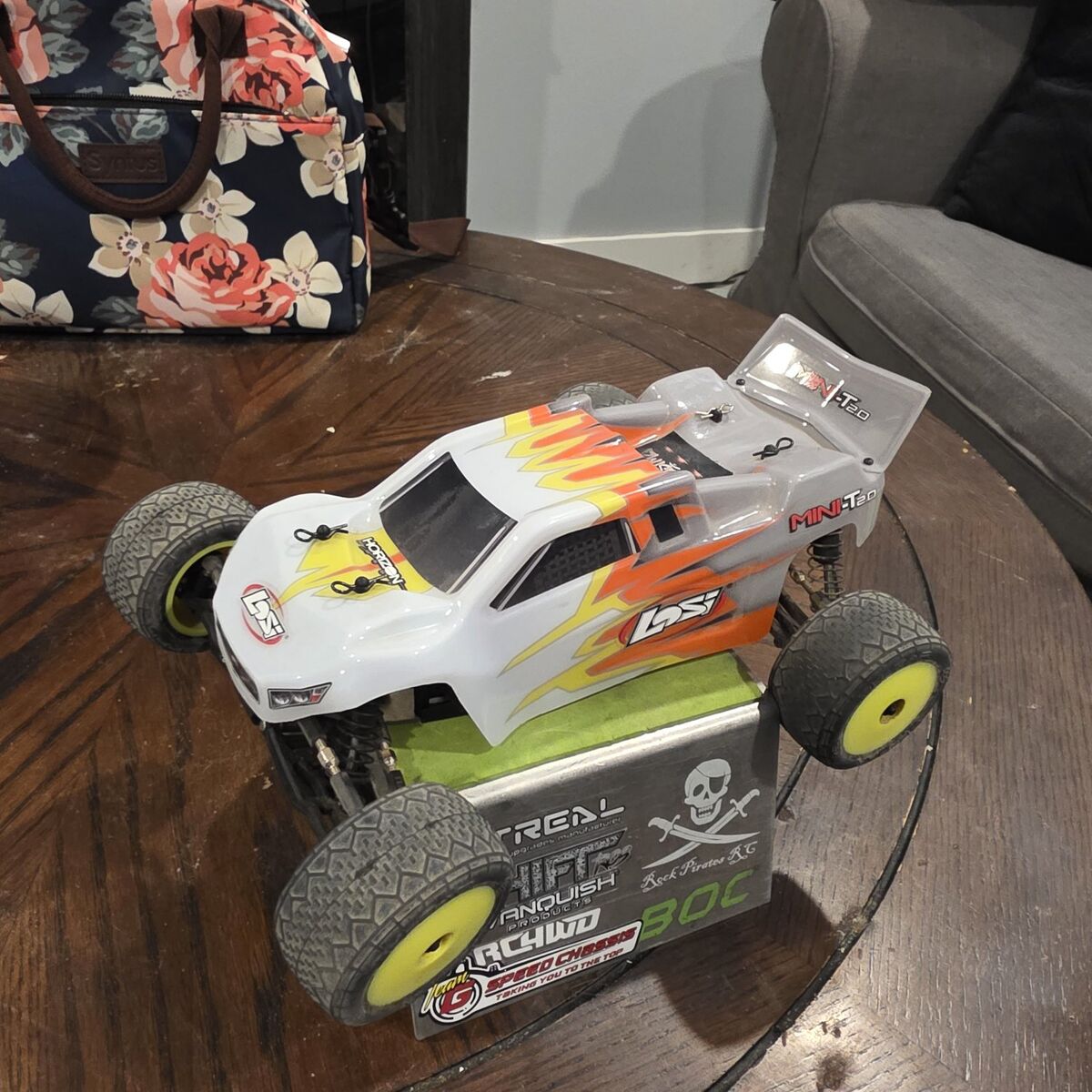 losi mini t2.0 with extras