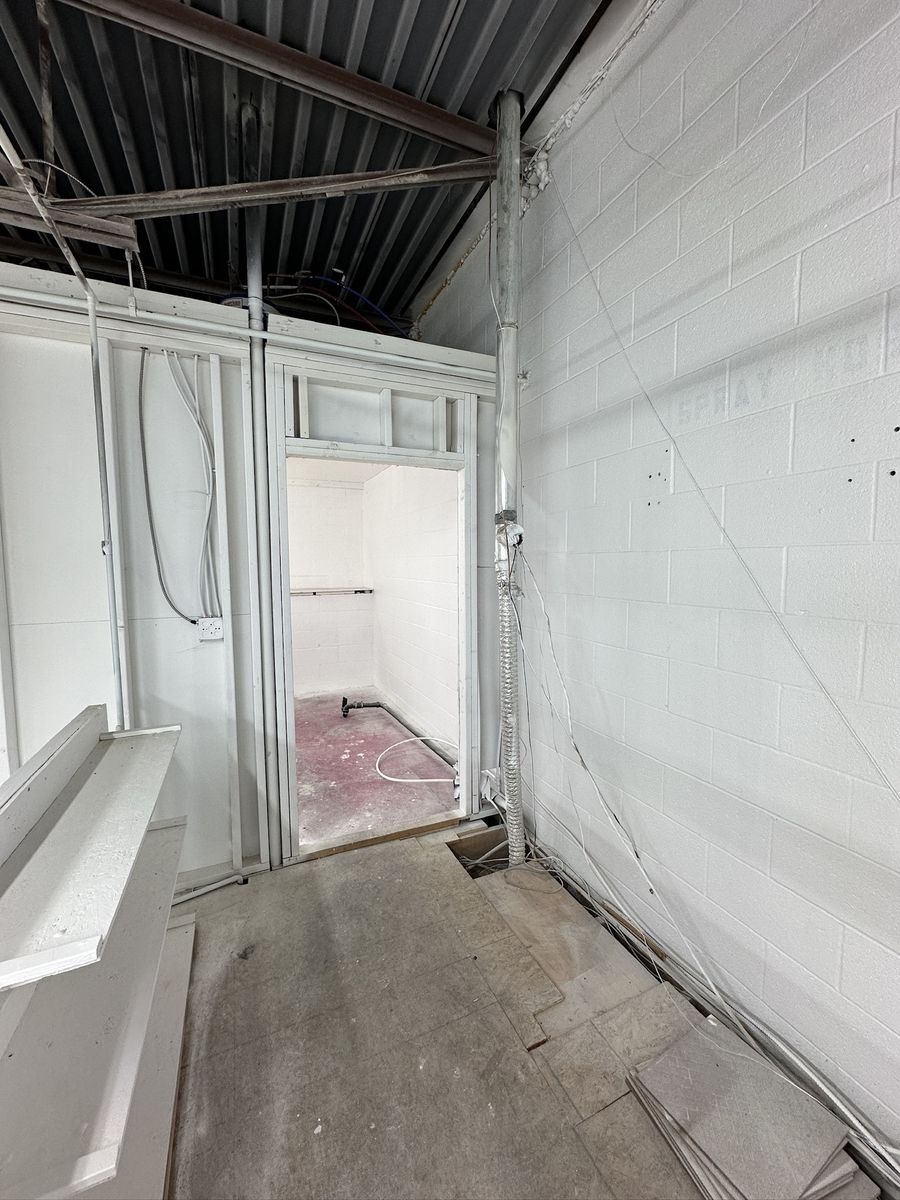 Main image 8