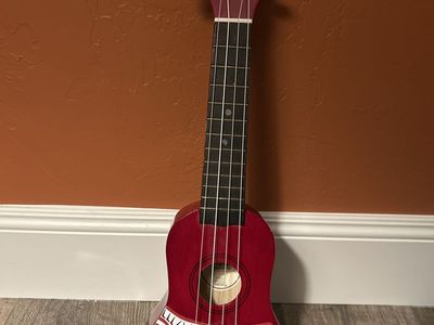 First Act Discovery Ukulele