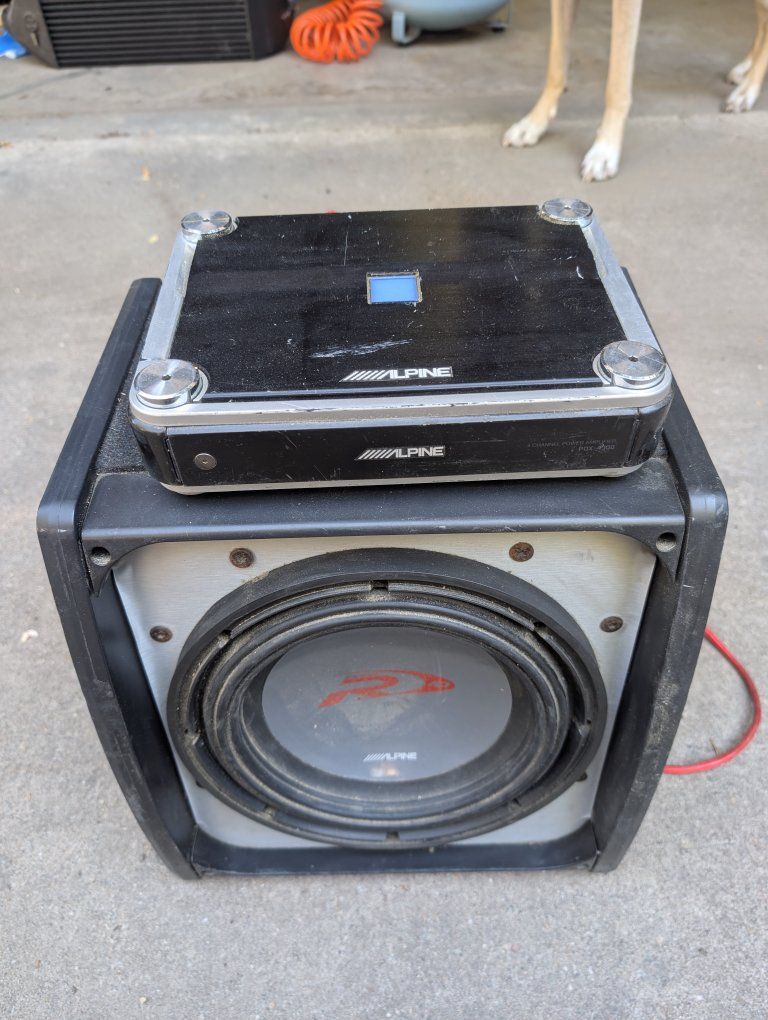 Alpine Type-R Subwoofer in Enclosure with Alpine PDX-4.100 Power Amplifier
