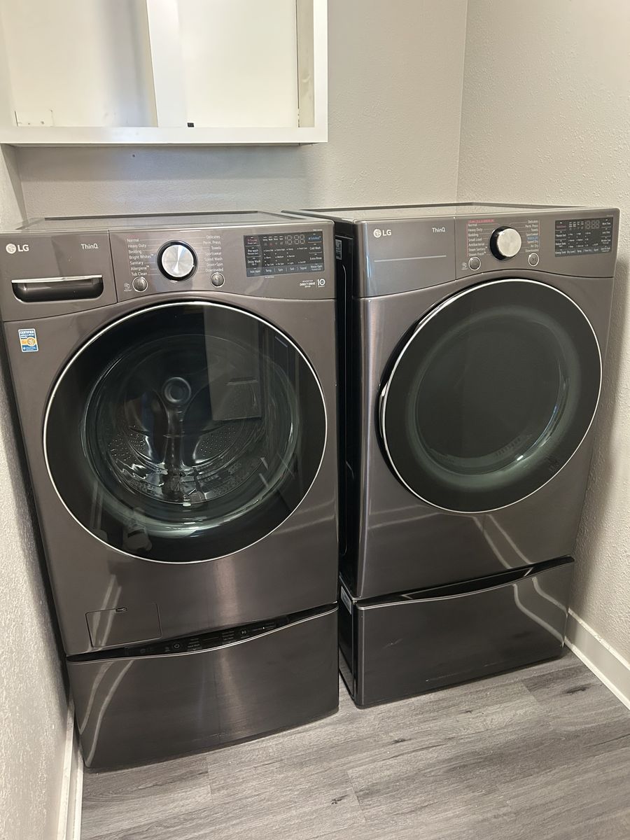 $1600 OBO LG ThinQ washer and dryer set with storage stool and lower washer