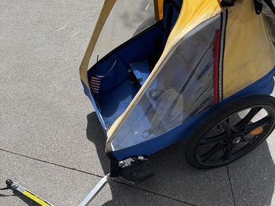 Chariot TCT Caddie Bike Trailer - 2 Seat - Trans Canada Trail Edition - w/ Tow Arm & Bolt to Attach to Bike