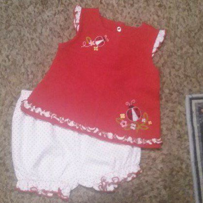 7 SUMMER OUTFITS....6-9 MOS.