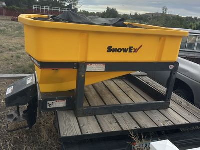 SnowEx Vee Pro 6000 Spreader