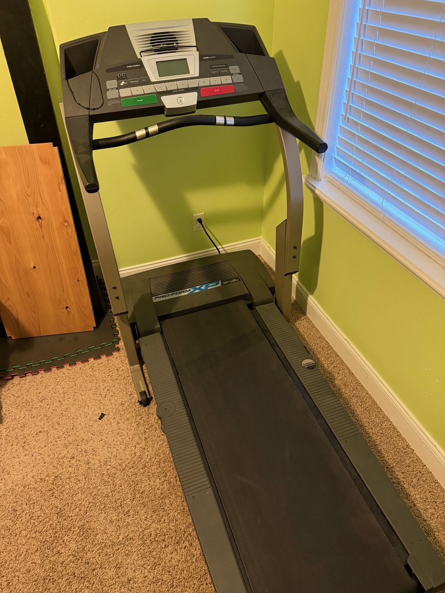 PRO FORM Treadmill