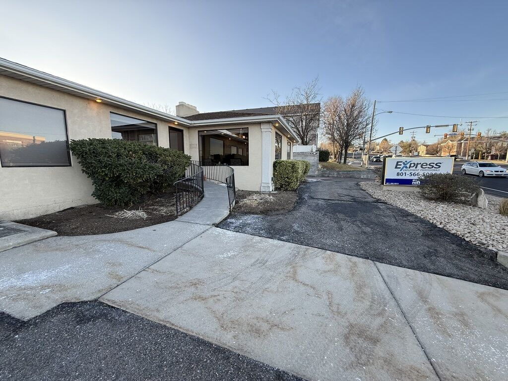 High Traffic Professional Office Just off I-215