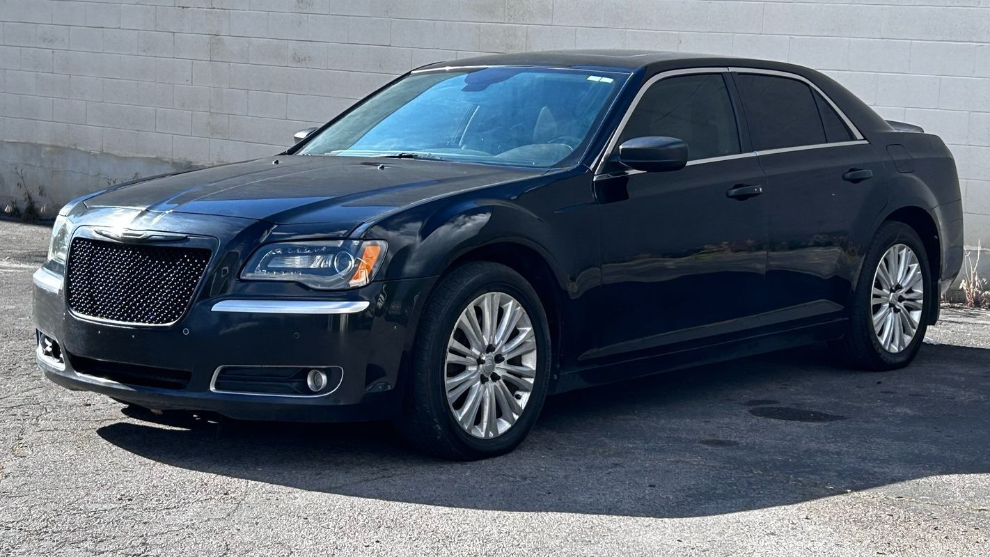 2013 Chrysler 300 C Luxury Series