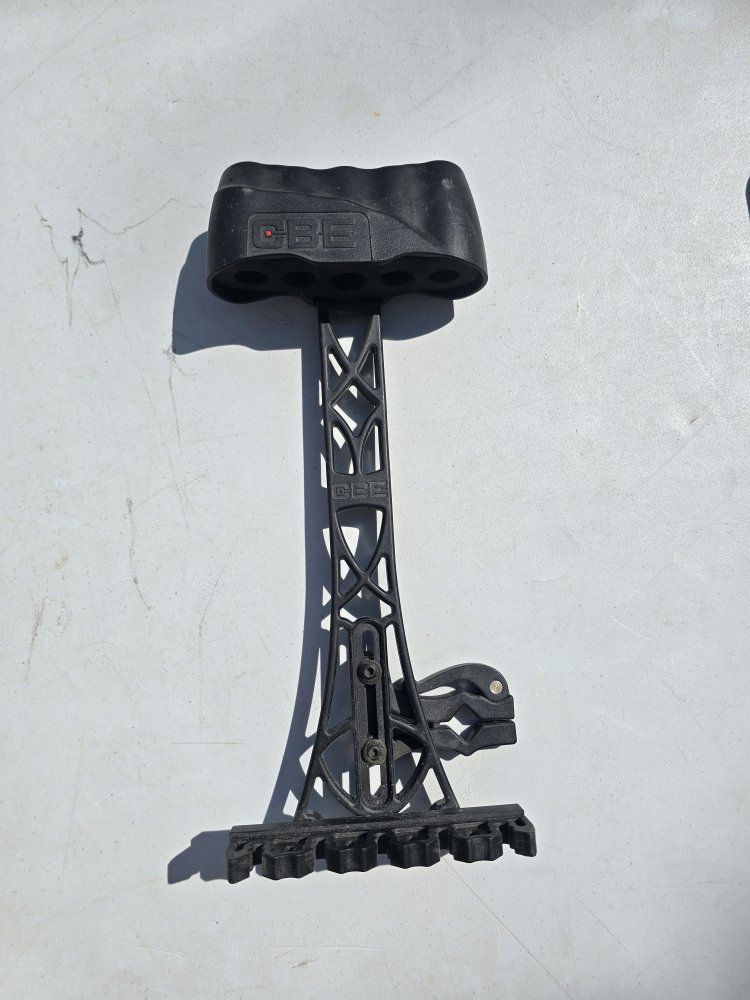 CBE Custom Bow Equipment Archery Arrow Quiver Black