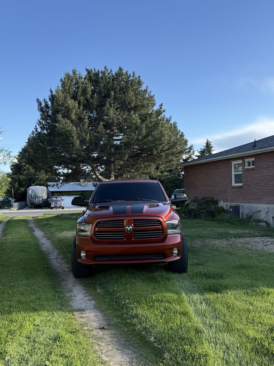 2013 dodge ram 1500 5,7L