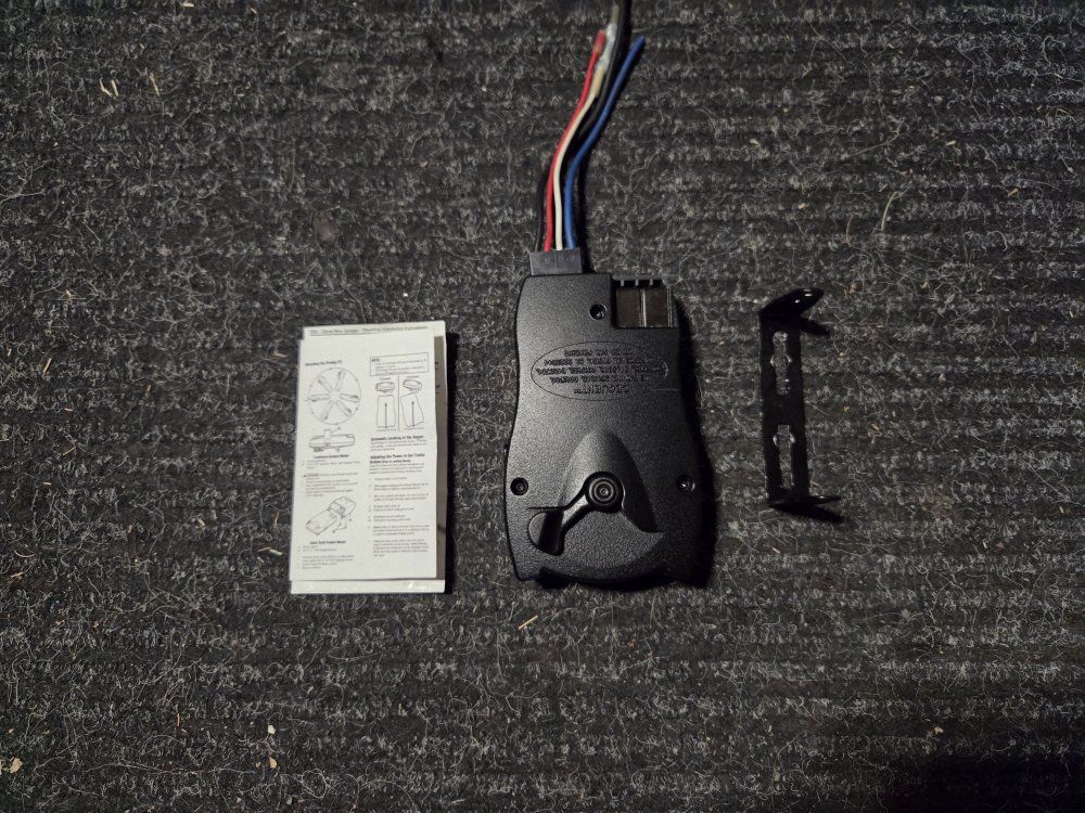 Main image 3