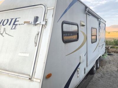 2009 camp trailer