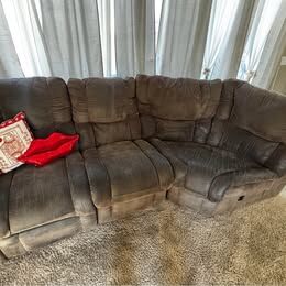 Soft leather sectional couch set) Hunter Green elephant, skin pattern