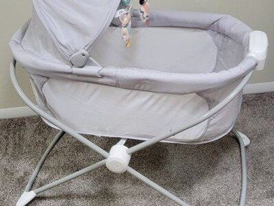 baby infant bassinet- NEW