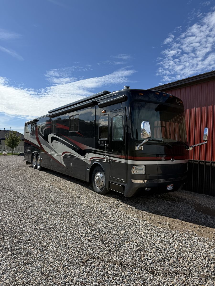 2008 45ft Monaco Dynasty Coach RV