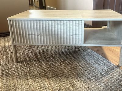 Lift-Top Wooden Coffee Table with Fluted Front Accent and Open Storage