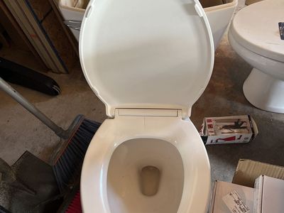 Used American Standard 4149A White Toilet Bowl & Tank
