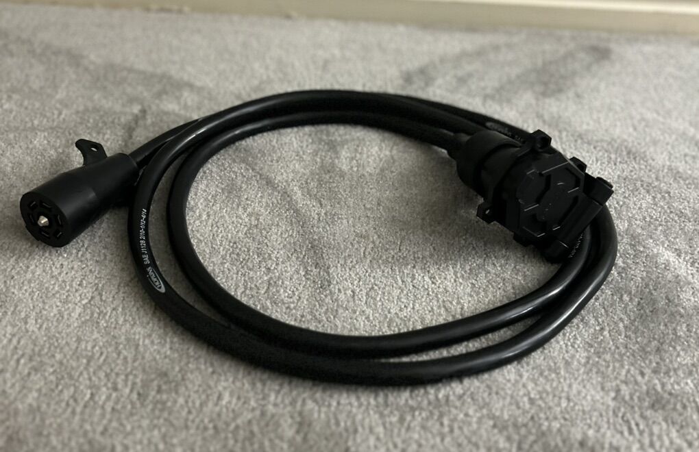 + BRAND NEW Hopkins 7-Way 8' RV Extension +