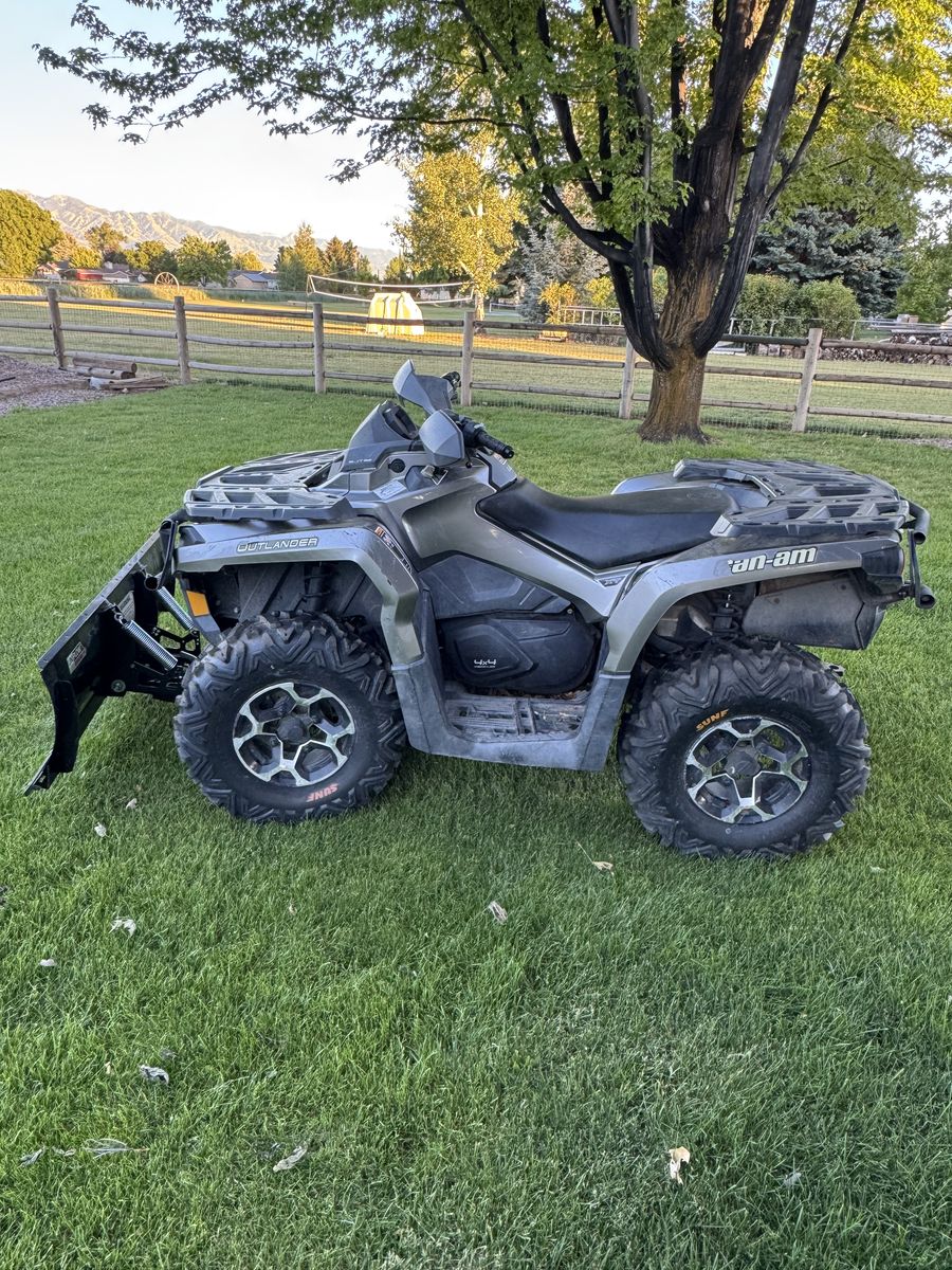 2012 800R XT Can Am Four Wheeler