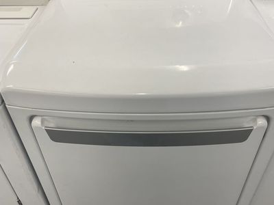 Beautiful LG White Electric Dryer, Nice and Clean, Comes with 30 Day Warranty!