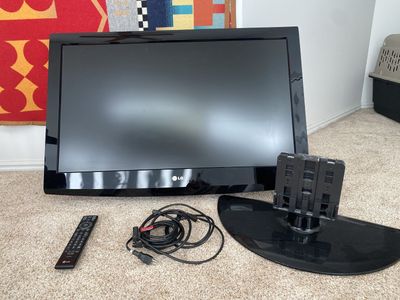 LG TV 43 inch with stand/ remote
