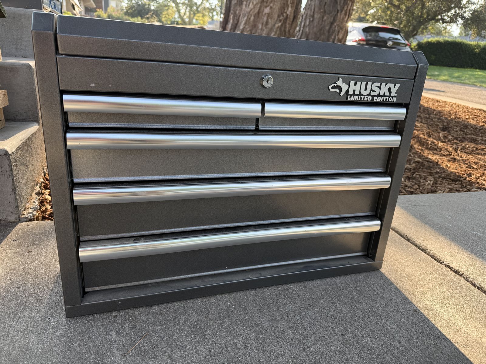Husky Metal Top Tool Chest - 5 Drawers, Dark Gray
