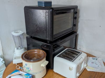 Miscellaneous house appliances