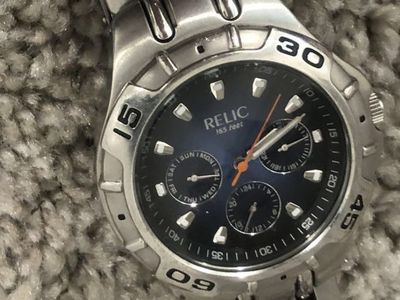 RELIC FOSSIL MEN'S QUARTZ WATCH