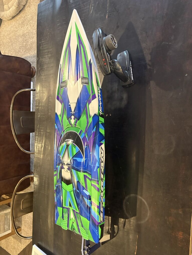 Traxxas Spartan Boat