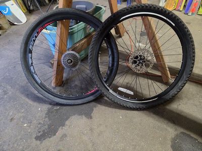 Mountain Bike Wheelset 27.5in with Disc Brake in the front