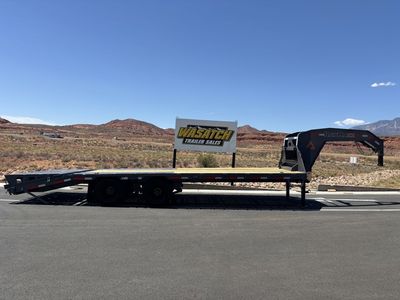 2026 RawMaxx 25' FDXD Gooseneck 20K with Duals and