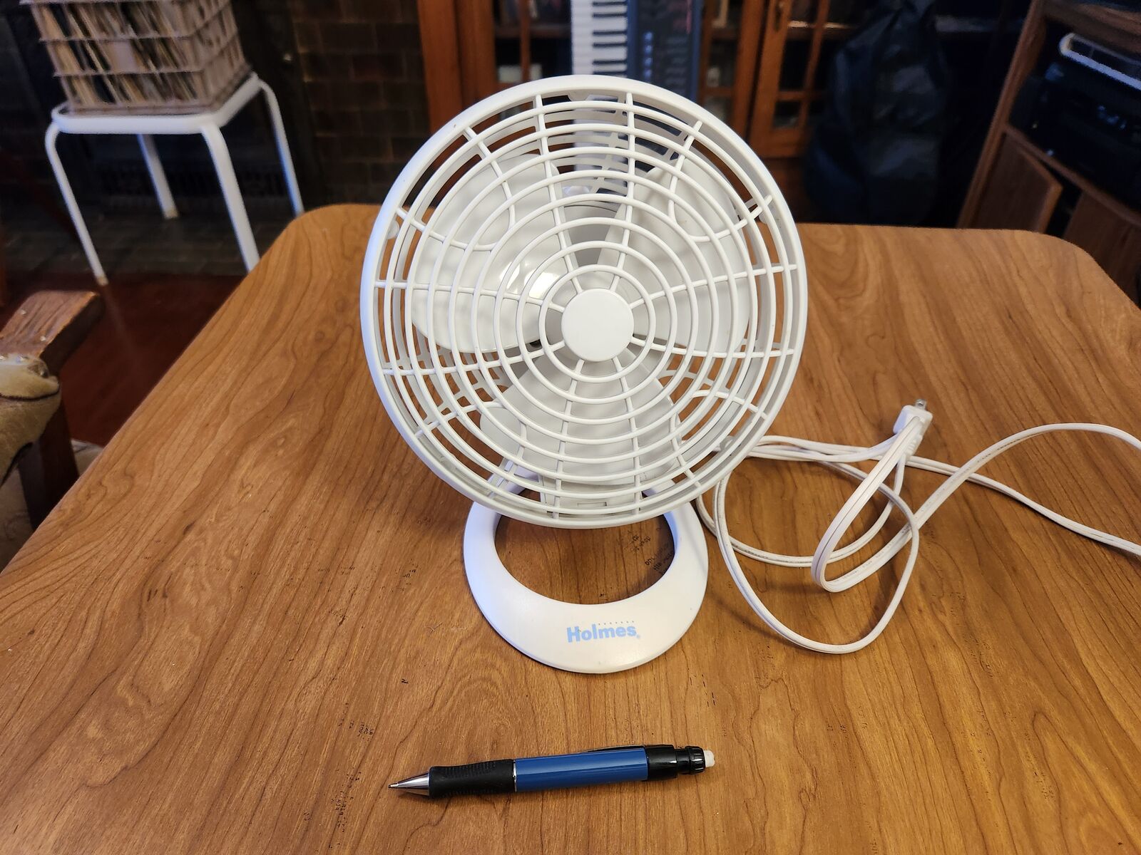 Little two speed fan.  Works well.